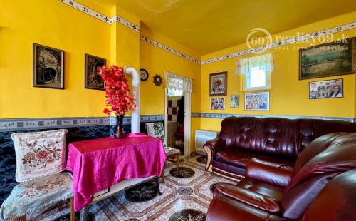 MAĎARSKO - SZENDRO -  ZNÍŽENÁ CENA 2 IZBOVÝ RODINNÝ DOM NA TICHEJ ULICI S DOBRÝMI SUSEDMI