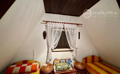 MAĎARSKO - PRI MISKOLCI - 3 IZBOVÁ POSCHODOVÁ CHATA 60 M2, TOP LOKALITA