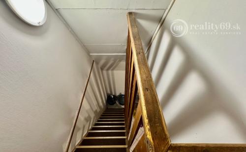 MAĎARSKO - PRI MISKOLCI - 3 IZBOVÁ POSCHODOVÁ CHATA 60 M2, TOP LOKALITA