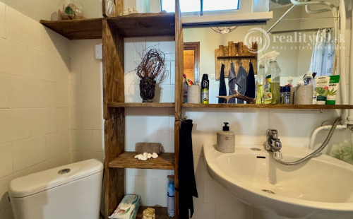 MAĎARSKO - JAZERO RAKACA - POSCHODOVÁ 4 IZBOVÁ CHATA, KUCHYŇA, PRI JAZERE S TERASOU.