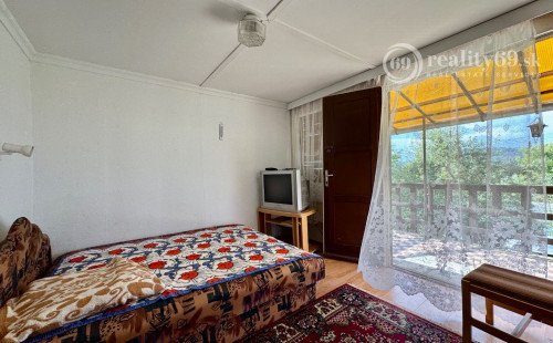 NOVÁ CENA - MAĎARSKO - JAZERO RAKACA - POSCHODOVÁ 3 IZBOVÁ CHATA PRI JAZERE S TERASOU