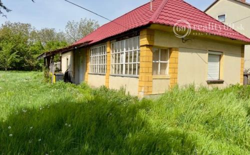 SUPER CENA - MAĎARSKO - MÉRA - 2 IZBOVÝ RODINNÝ DOM PÔVODNÝ STAV.