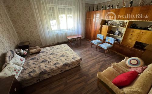 MAĎARSKO - FORRÓ / ENCS - ABÚJDEVECSER  - 5 IZBOVÝ DVOJDOM IHNEĎ OBÝVATEĽNÝ