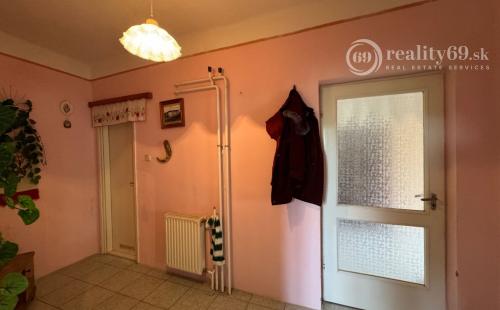 MAĎARSKO - FORRÓ / ENCS - ABÚJDEVECSER  - 5 IZBOVÝ DVOJDOM IHNEĎ OBÝVATEĽNÝ