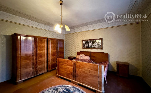 MAĎARSKO - TOP LOKALITA SZOGLIGET PEKNÝ RODINNÝ DOM