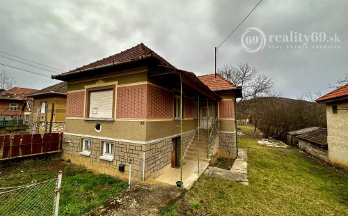 MAĎARSKO - TOP LOKALITA SZOGLIGET PEKNÝ RODINNÝ DOM