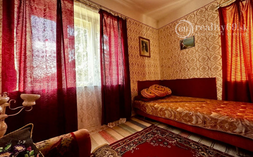 MAĎARSKO -  ZNÍŽENÁ CENA - KOMJÁTI 4 IZBOVÝ RD S GARÁŽOU