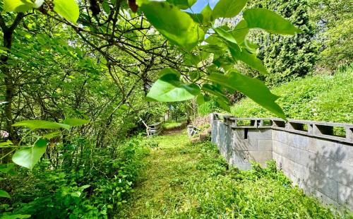 FURČA - STAVEBNÝ POZEMOK 567 M2, PRI OBYTNOM SÚBORE NA HORE.