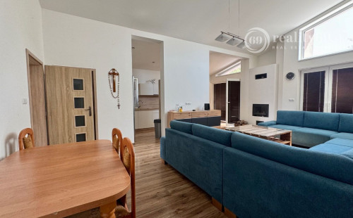 ČIŽATICE - 4 IZBOVÝ RD, TERASA, PEKNÝ POZEMOK 600 M2.