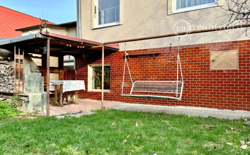 SEVER - ČERMEĽ - DOBŠINSKÉHO 5 IZBOVÝ POSCHODOVÝ RODINNÝ DOM NA VÝBORNOM MIESTE.