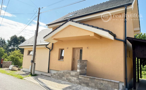 JANOVÍK NOVOSTAVBA 3 IZBOVÝ RD, TERASA, PIVNICA