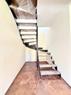 JANOVÍK NOVOSTAVBA 3 IZBOVÝ RD, TERASA, PIVNICA