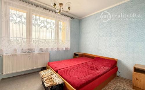 LEVOČA - 2 IZBOVÝ BYT, 54 M2, VÝBORNÝ PÔVODNÝ STAV.