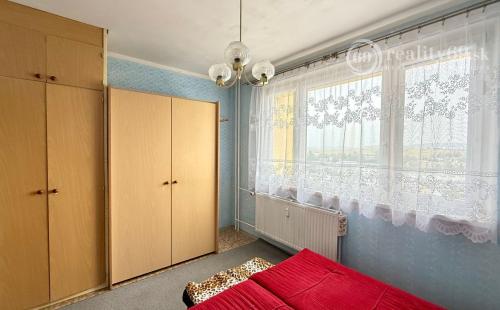 LEVOČA - 2 IZBOVÝ BYT, 54 M2, VÝBORNÝ PÔVODNÝ STAV.