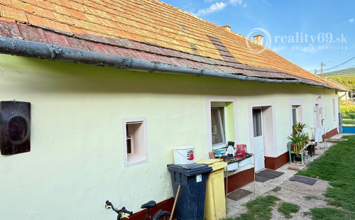 MAĎARSKO - GONC 2 IZBOVÝ RD S POZEMKOM 700 M2 