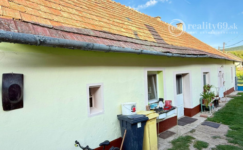 MAĎARSKO - GONC 2 IZBOVÝ RD S POZEMKOM 700 M2 