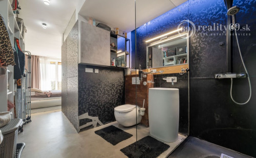 ZELENÁ STRÁŇ - PRIESTRANNÝ 4 IZBOVÝ BYT, 3 TERASY, 2 GARÁŽOVÉ MIESTA