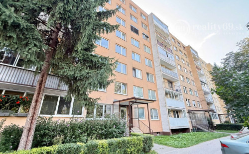 JAZERO - BUKOVECKÁ 1,5 IZBOVÝ BYT 40M2