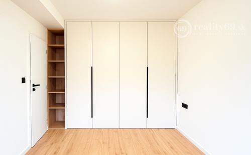  JUH - KRIVÁ -  2 IZBOVÝ SUPER MODERNÝ BYT 35 M2.