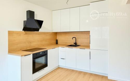  JUH - KRIVÁ -  2 IZBOVÝ SUPER MODERNÝ BYT 35 M2.