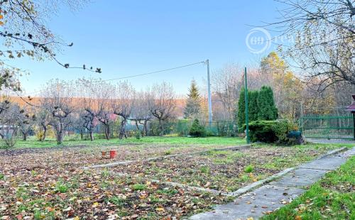 ZELENÝ DVOR - MONČÍ POTOK - POSCHODOVÁ CHATA 50 M2, POZEMOK 1.042