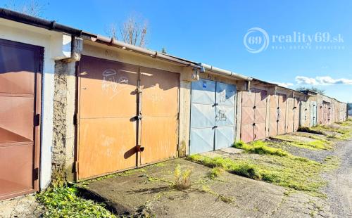 KOŠICE JUH - GARÁŽ PRI MALEJ STANICI 18 M2