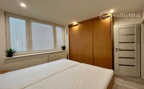 TERASA - KYSUCKÁ 3 IZBOVÝ BYT PO KOMPLETNEJ REKONŠTRUKCII