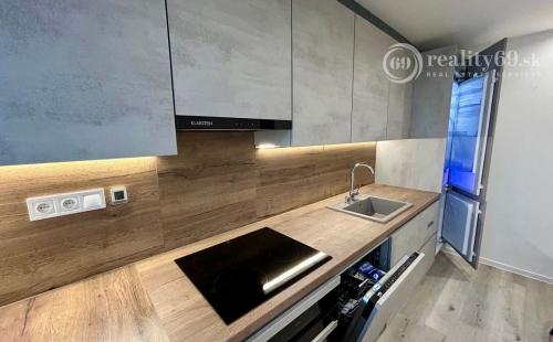 TERASA - KYSUCKÁ 3 IZBOVÝ BYT PO KOMPLETNEJ REKONŠTRUKCII