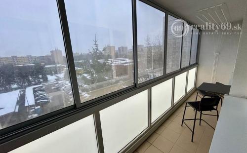 TERASA - KYSUCKÁ 3 IZBOVÝ BYT PO KOMPLETNEJ REKONŠTRUKCII