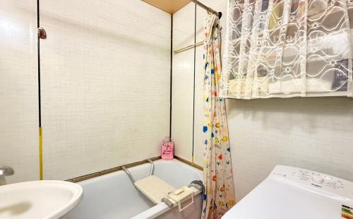 JAZERO - LADOŽSKÁ 2 IZBOVÝ BYT 49 M2, VÝBORNÝ STAV.