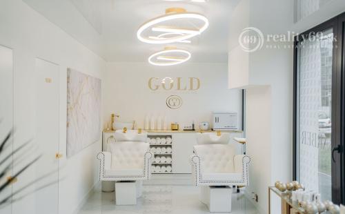 ODSTÚPENIE ZABEHNUTEJ PREVÁDZKY BARBER SHOPU V KOŠICIACH