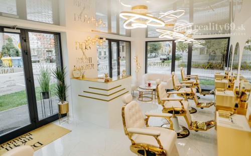 ODSTÚPENIE ZABEHNUTEJ PREVÁDZKY BARBER SHOPU V KOŠICIACH