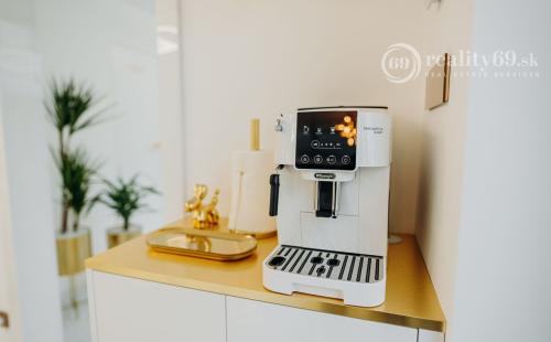 ODSTÚPENIE ZABEHNUTEJ PREVÁDZKY BARBER SHOPU V KOŠICIACH