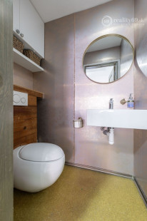 ZELENÁ STRÁŇ - PRIESTRANNÝ 4 IZBOVÝ BYT, 3 TERASY, 2 GARÁŽOVÉ MIESTA