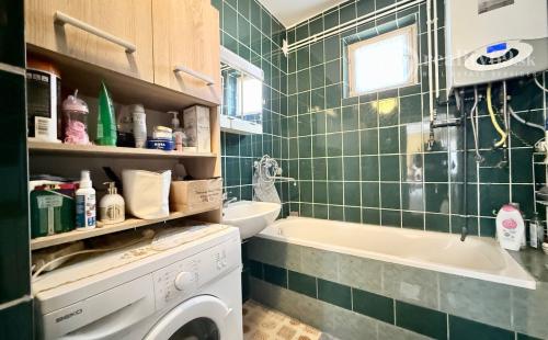 MAĎARSKO FORRÓ - SUPER 5 IZBOVÝ RD SO ZÁHRADOU