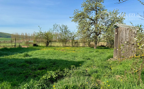 MAĎARSKO - HIDVEGARDÓ 2 IZBOVÝ DOM, STUDŇA, PEKNÝ POZEMOK.