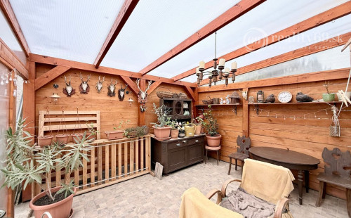 MAĎARSKO - HEJCE PEKNÝ 3 IZBOVÝ RODINNÝ DOM NA VEĽKOM POZEMKU