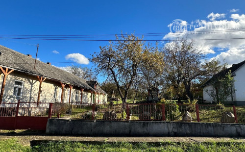 MAĎARSKO - TORNASZENTANDRÁS - PEKNÝ 3 IZBOVÝ DOM, LETNÁ KUCHYŇA.