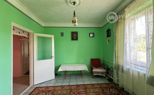 MAĎARSKO - FORRÓ / ENCS - ABÚJDEVECSER  - 5 IZBOVÝ DVOJDOM IHNEĎ OBÝVATEĽNÝ