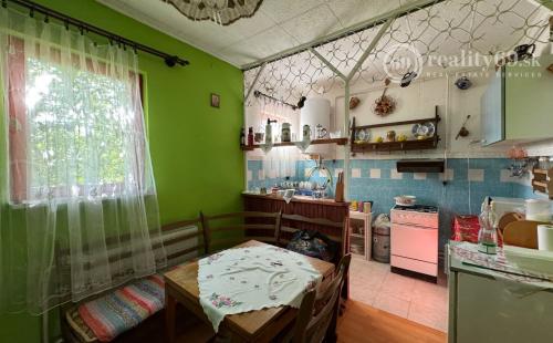 MAĎARSKO - FORRÓ / ENCS - ABÚJDEVECSER  - 5 IZBOVÝ DVOJDOM IHNEĎ OBÝVATEĽNÝ