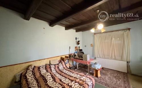 SUPER CENA - MAĎARSKO - MÉRA - 2 IZBOVÝ RODINNÝ DOM PÔVODNÝ STAV.