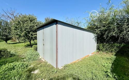 MAĎARSKO - MÉRA PEKNÝ GAZDOVSKÝ RD PO REKONŠTRUKCII.