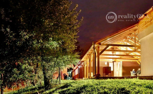 NOVÁ CENA - MAĎARSKO - HOLLÓHÁZA OBYTNÝ UBYTOVACÍ KOMPLEX PRE 60 ĽUDÍ