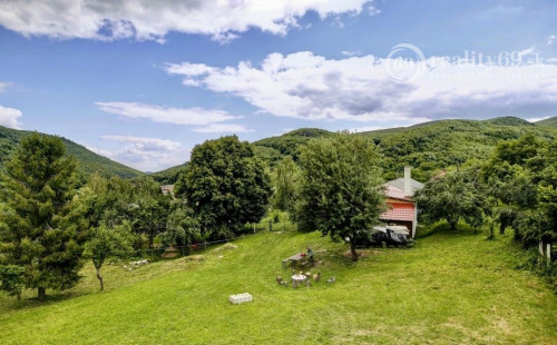 NOVÁ CENA - MAĎARSKO - HOLLÓHÁZA OBYTNÝ UBYTOVACÍ KOMPLEX PRE 60 ĽUDÍ