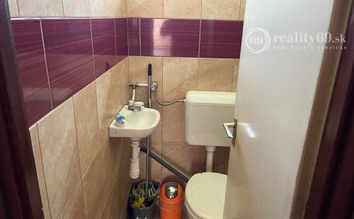 MAĎARSKO - SZENDRO 3 IZBOVÝ RD VO VEĽMI DOBROM STAVE LEN 70KM OD KOŠÍC.