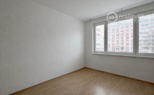 JAZERO - NÁMESTIE KOZMONAUTOV 2 IZBOVÝ BYT 49 M2