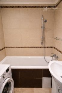 NAD JAZEROM - AZOVSKÁ 1,5 IZBOVÝ BYT 41 M2, ZARIADENÝ KOMPLET.