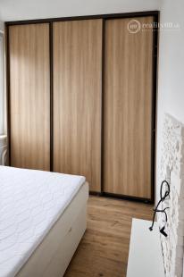 NAD JAZEROM - AZOVSKÁ 1,5 IZBOVÝ BYT 41 M2, ZARIADENÝ KOMPLET.