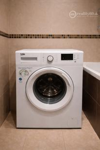 NAD JAZEROM - AZOVSKÁ 1,5 IZBOVÝ BYT 41 M2, ZARIADENÝ KOMPLET.