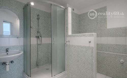 ŠIRŠIE CENTRUM MESTA KOŠICE - PAJOROVA 3 IZBOVÝ BYT 71 M2.